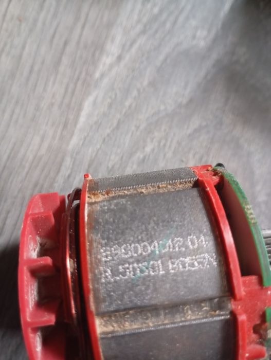 Запчасти от шуруповерта Milwaukee