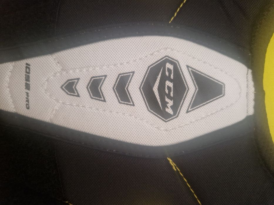 Zbroja hokejowa CCM yth M