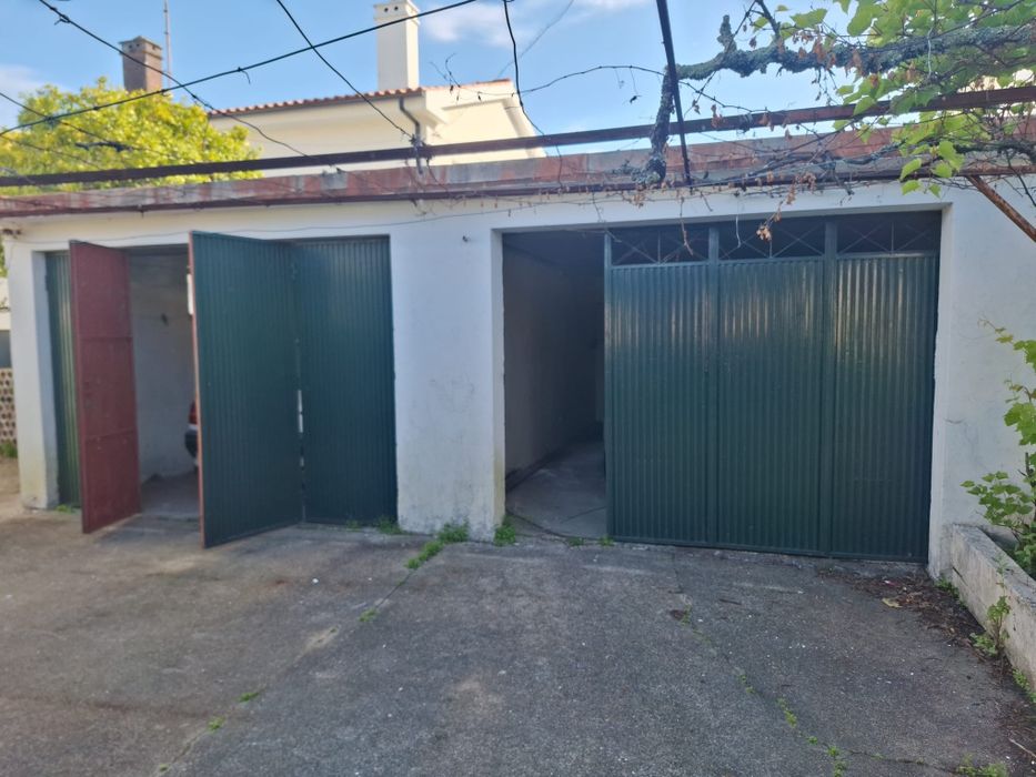 Moradia Isolada T4 cais novo Darque