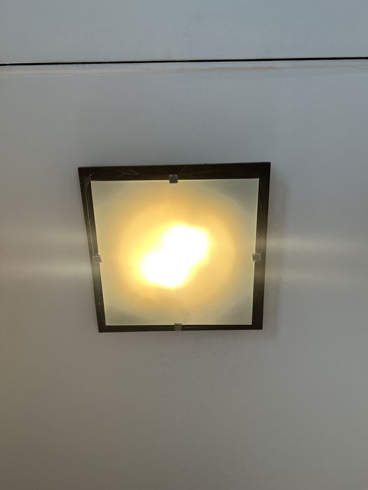 Lampa sufitowa sprawna