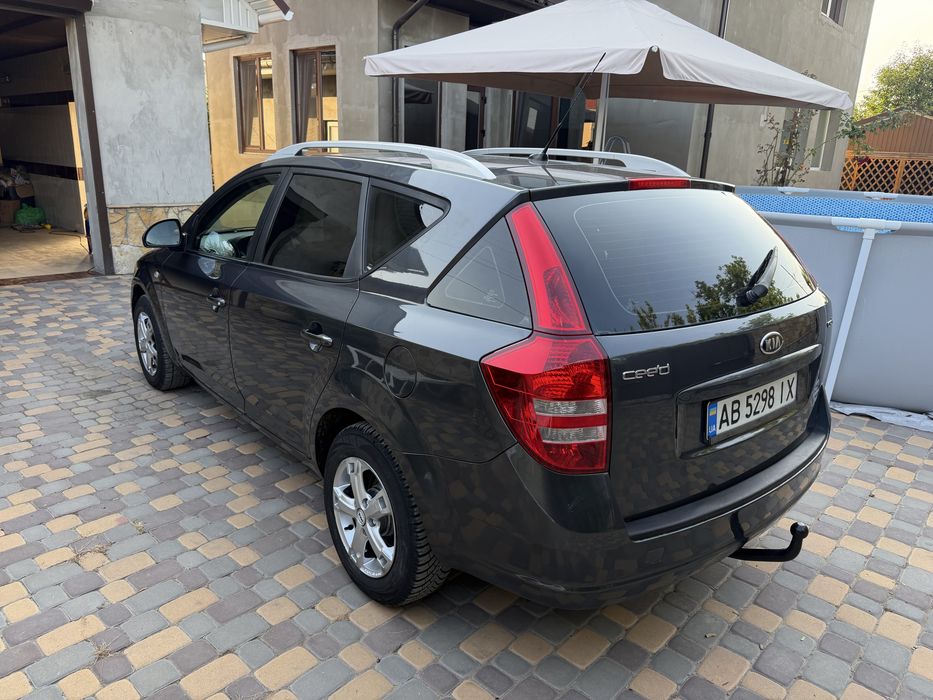 Продам гарне сімейне авто.