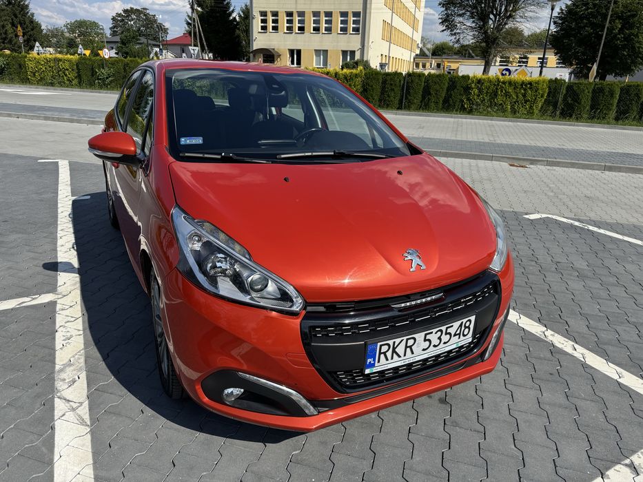 Peugeot 208 | 2015 | 1.2 Benzyna | 132 tys. km | Kamera + Czujniki | 100% Sprawny