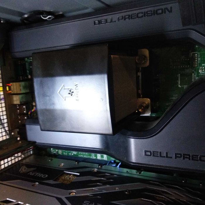 Компьютер игровой dell t5810 соке т2011 V4 12/24 ядер 15 гб озу.  4 гб