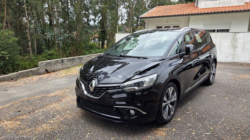 Renault Grand Scenic 7 Lugares (Full Extras) – Híbrida, Familiar e com Histórico