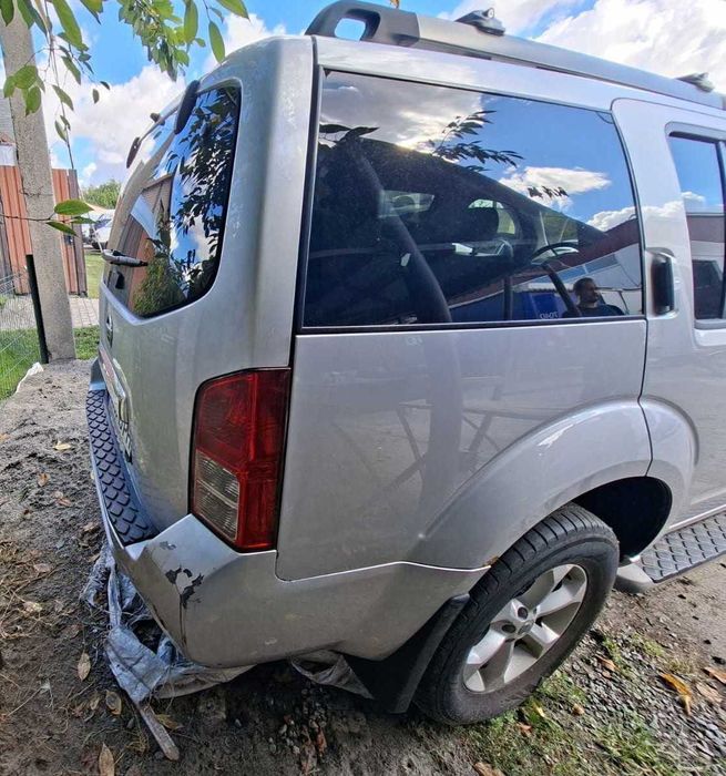 Nissan Pathfinder 2011