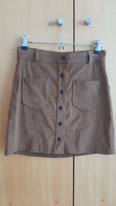 Saia Salsa. Ótimo estado.