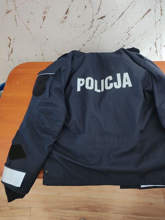 Sprzedam kurtkę zimową policyjną