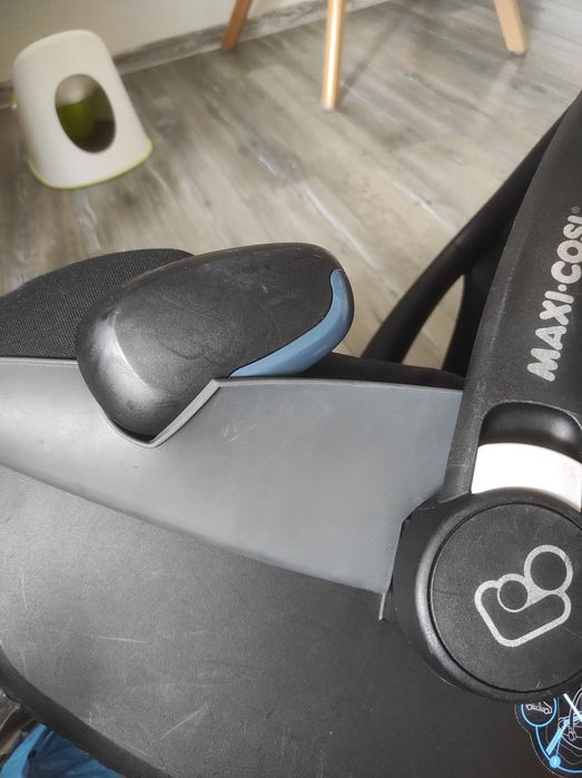 Fotelik samochodowy Maxi Cosi Pebble Plus wraz z bazą Maxi Cosi Family