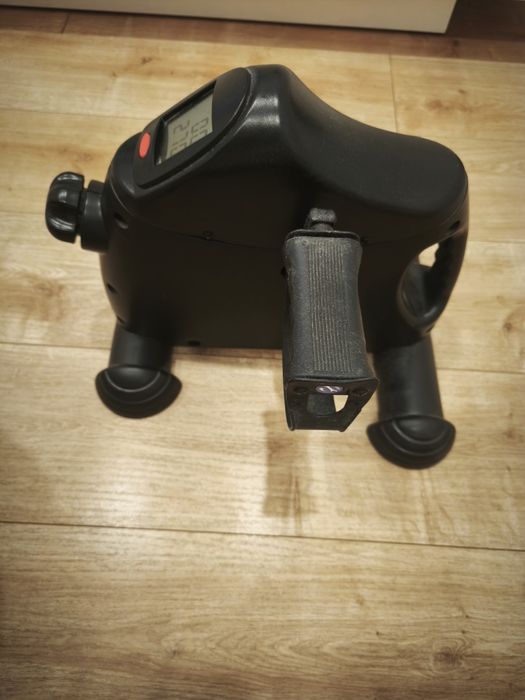 Mini bicicleta estática para braços e pernas