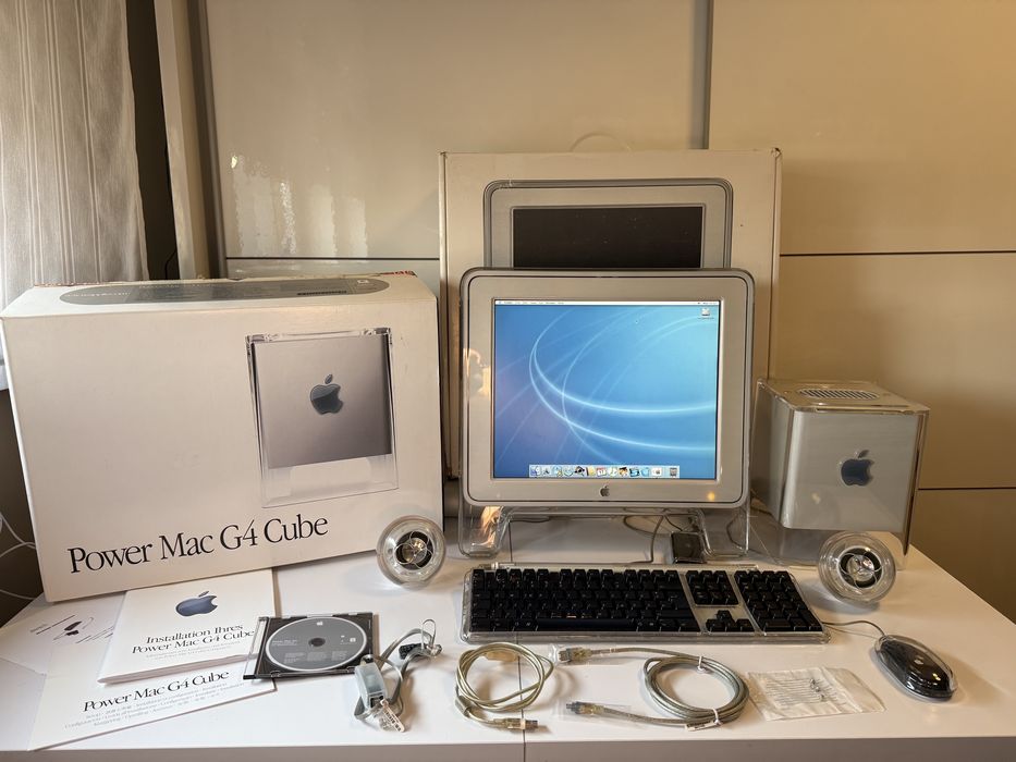 Apple PowerMac G4 Cube Mega zestaw z monitorem 17 Apple Studio