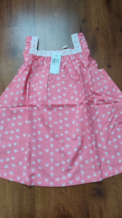 TSHIRT NOVA menina 13/14 anos