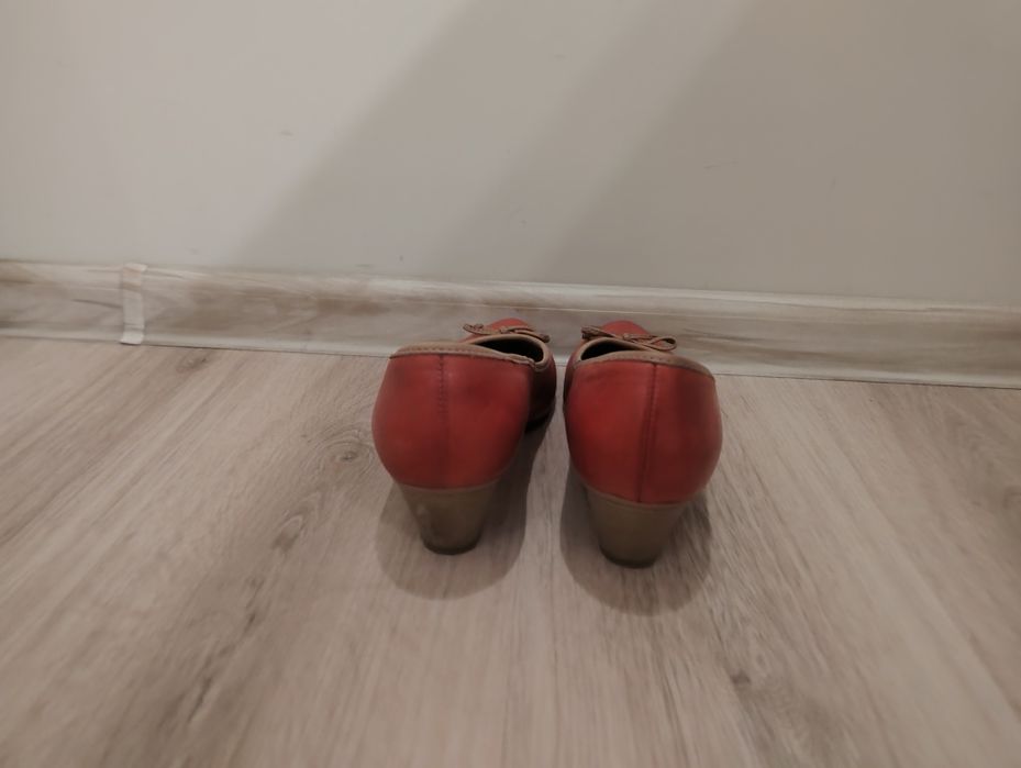 Buty na obcasie Lasocki rozmiar 39
