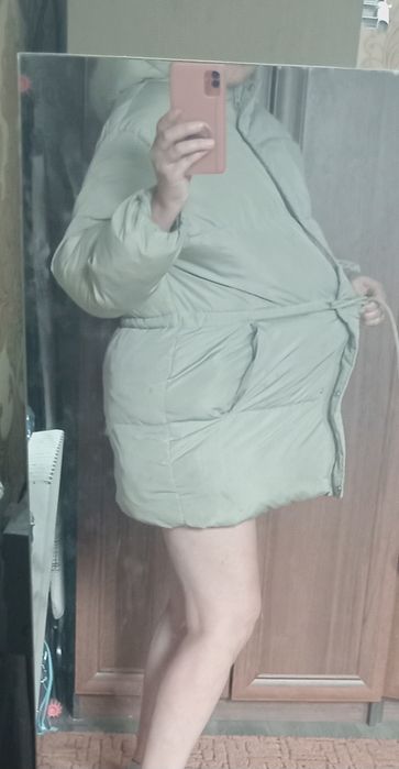 Зимовий пуховик  H&m  розмір М в чудовому стані