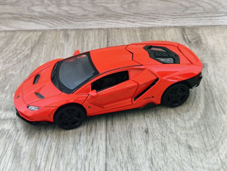 Lamborghini колекційнійна модель
