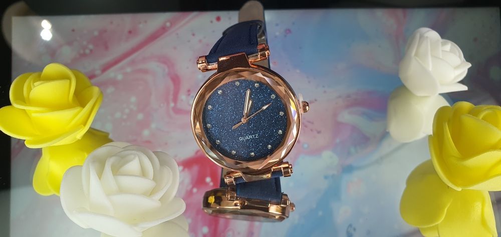 Relógio para mulher blue&golden de pele