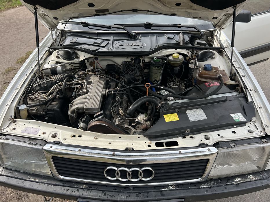Продам Audi 100 c3