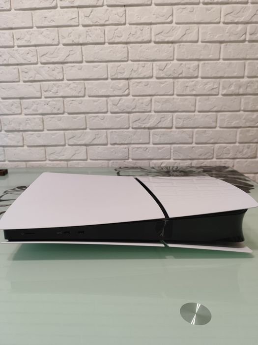 Sony PlayStation 5 Slim Digital Edition (1TB) — Повний комплект, ідеал
