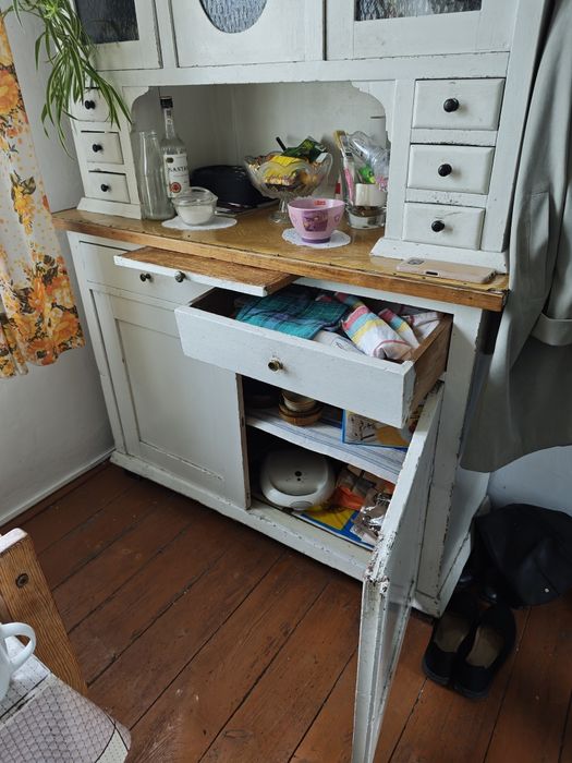 Kredens drewniany solidny