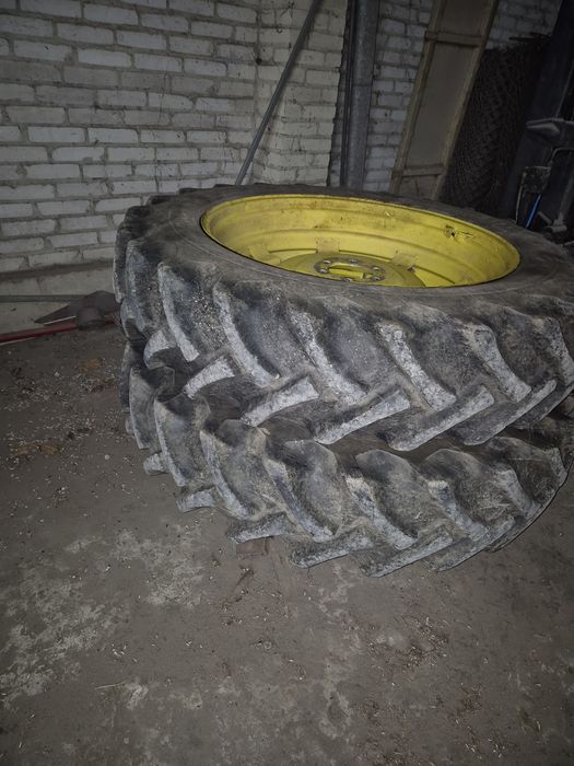 Opony Koła 340/85R38 (13.6R38)