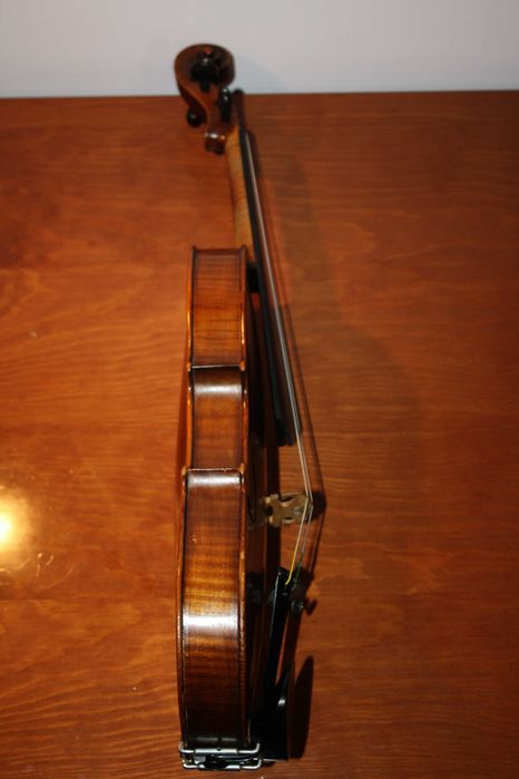Vendo Violino 4/4 alemão que me acompanhou na licenciatura