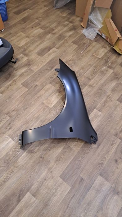 Крило Mitsubishi lancer 9 (CS) 2000-2007 праве/ліве