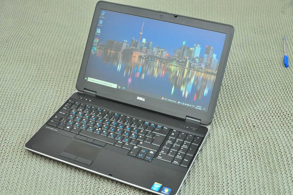 Игровой ноутбук Dell 6540 (Core i5/ 8Gb/ SSD /video - 2Gb)
