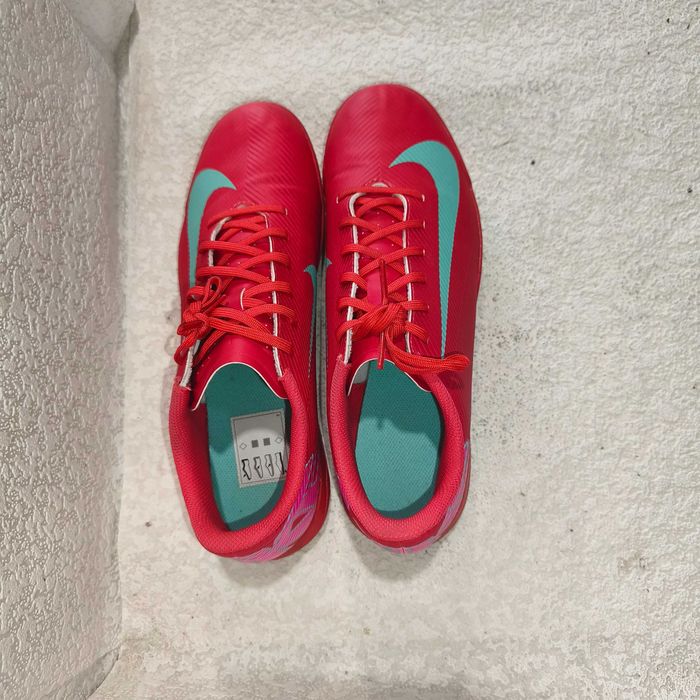 Сороконожки Nike - 40 - 41 p.  26 см.