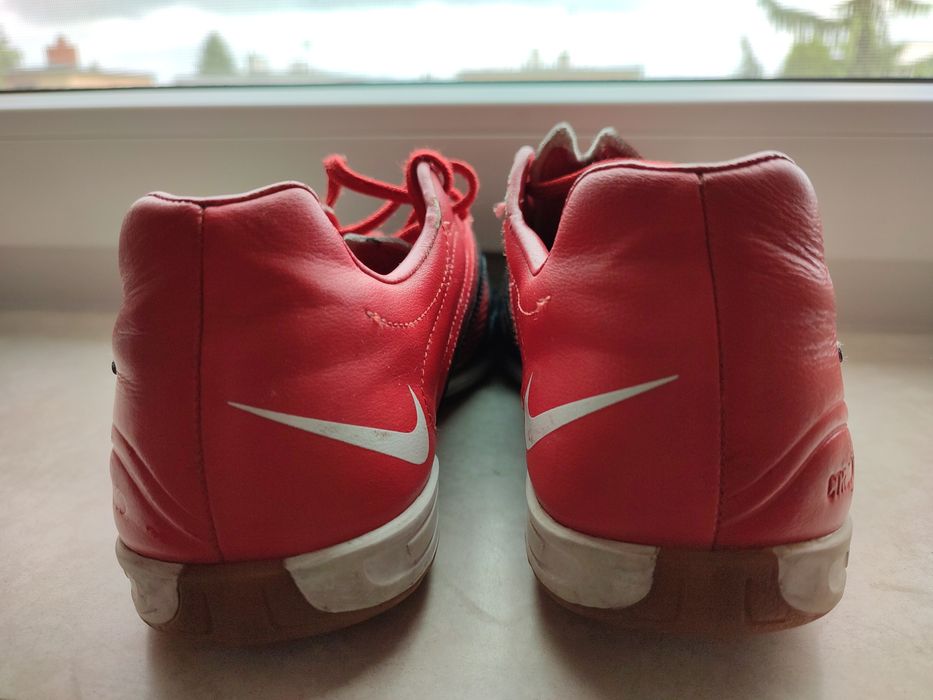 Buty sportowe Nike r 38.5