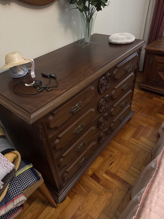 Comoda de madeira