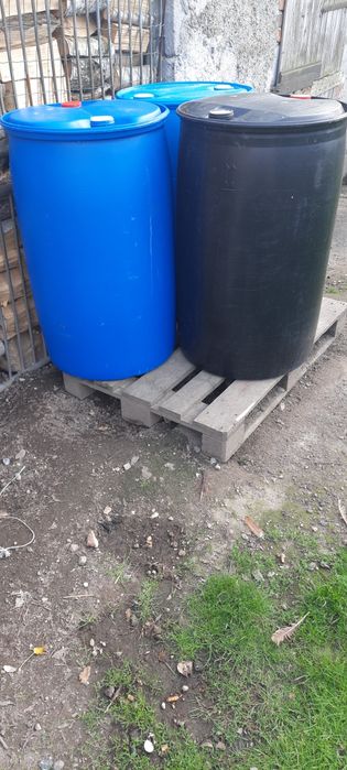 Beczka plastikowa  220 litrow beczki na deszczowke