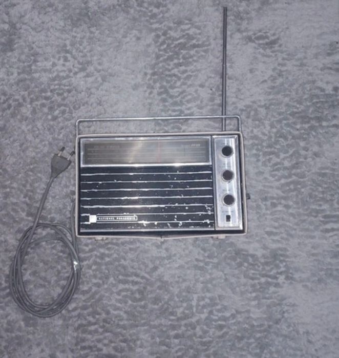 Radio antigo para coleção