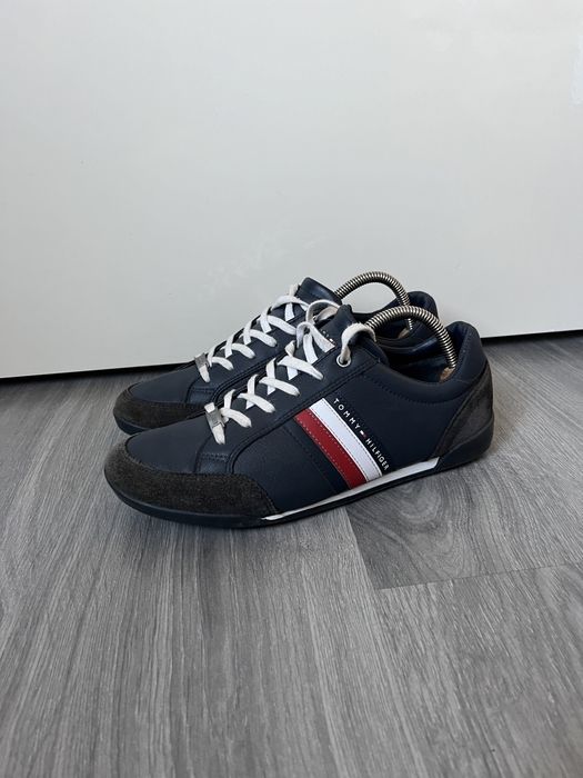 Шкіряні кросовки Tommy Hilfiger розмір 40