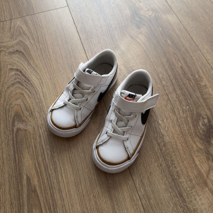 Дитячі шкіряні  кросівки Nike ( устілка 16)