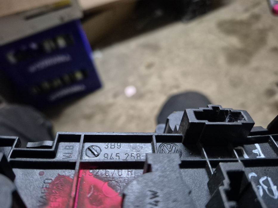 Wkład lampy prawy tył prawa vw passat b5 fl kombi