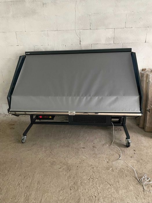 Холодильная промо витрина Hitline