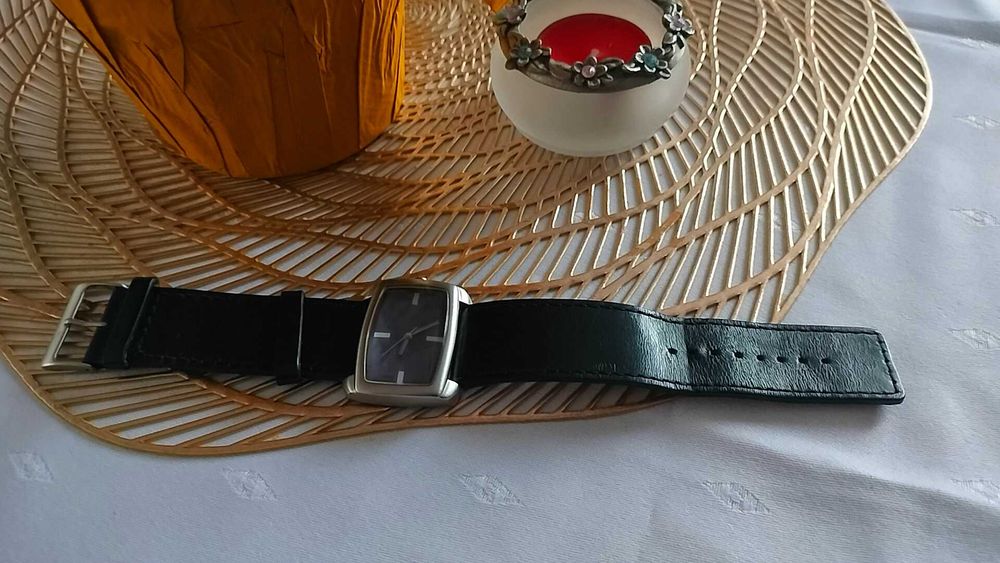 Zegarek Stainless Steel Back