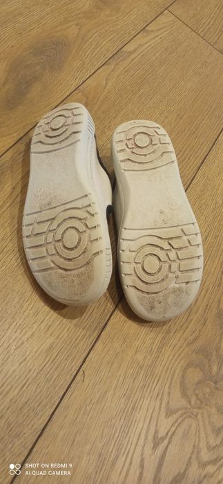 Buty tenisówki kapcie 29