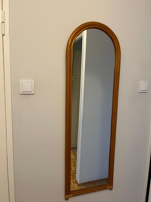 Lustro w oprawie ratanowej