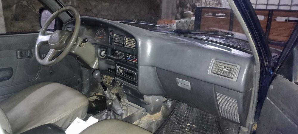 Toyota Hilux 4x4 2.4 Diesel