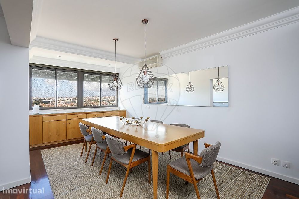 Apartamento T4 para venda