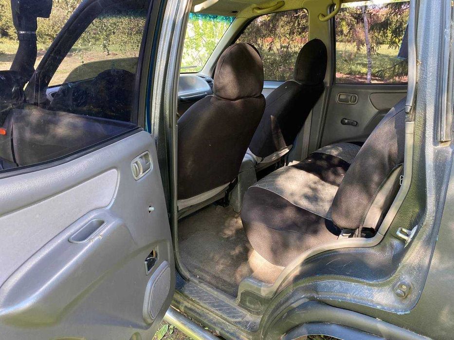 Продаю Nissan Terrano II 1993 2.4 бензин МКПП 4x4