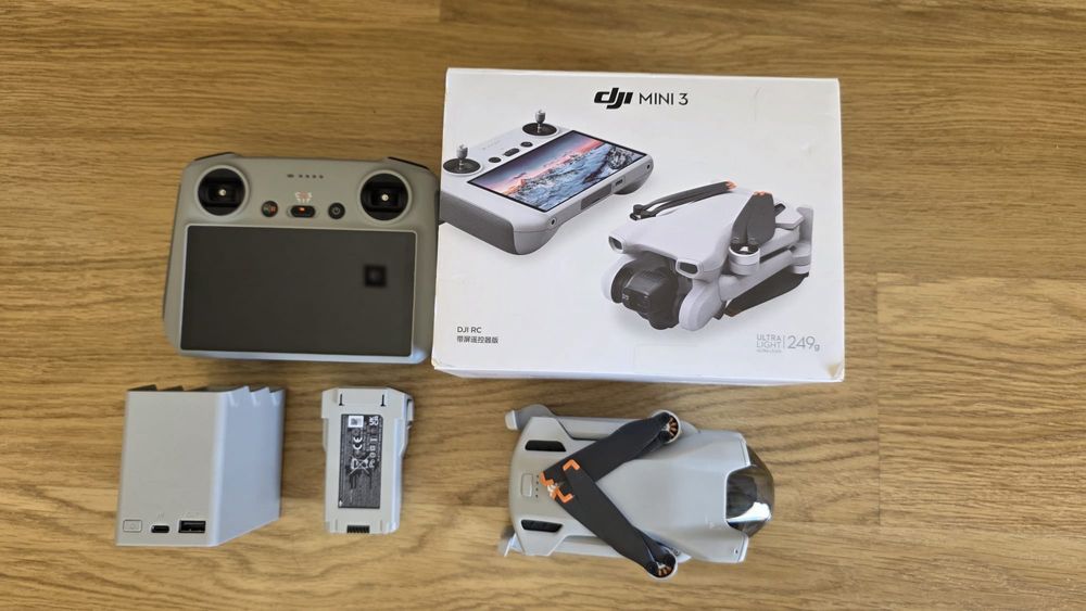 Drone DJI mini 3 e DJI RC