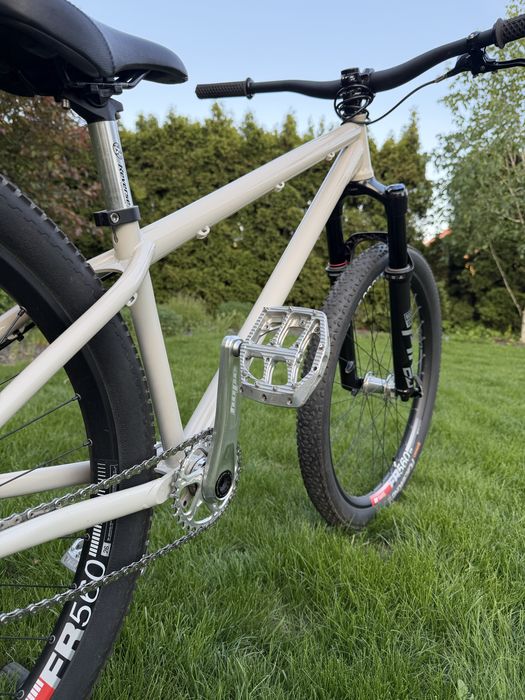 Pivot point dirt bike mojave