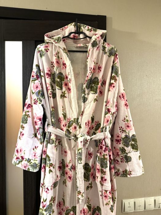 Халат жіночий в ідеальному стані