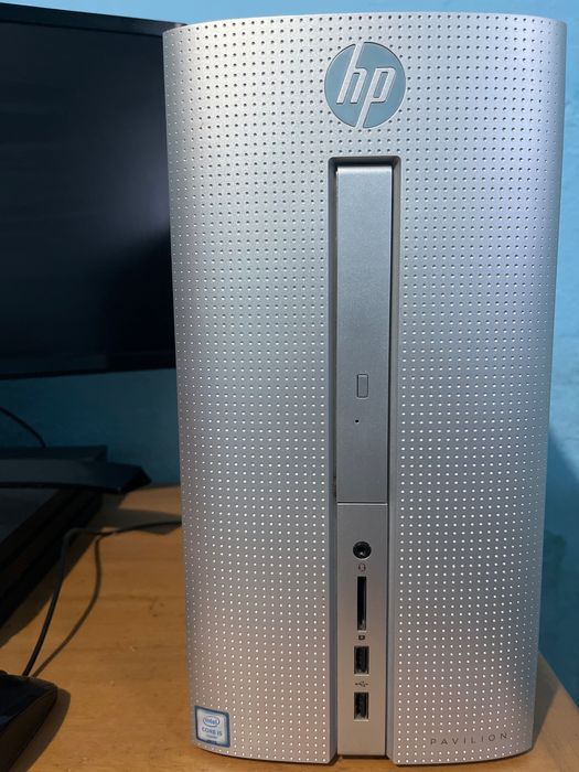 Pc torre Hp i5 com ecrã lg teclado