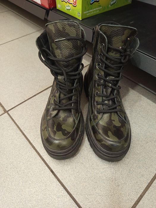 Ботінки, хайтопи для дівчинки дві пари