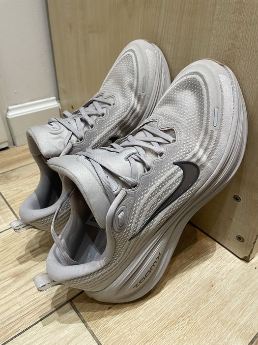 Nike Vomero Plus