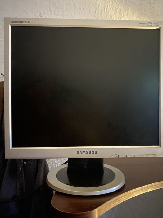 Монітор Samsung