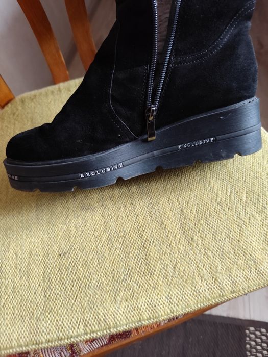 Чоботи зимові жіночі