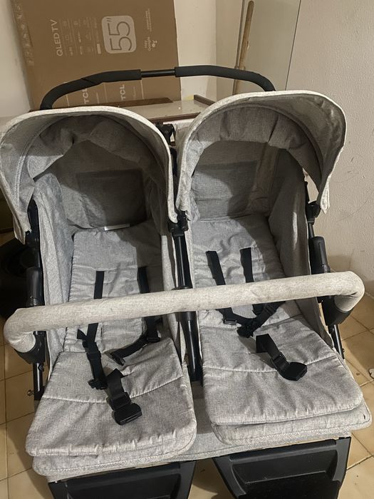 Carrinho de bebe gémeos